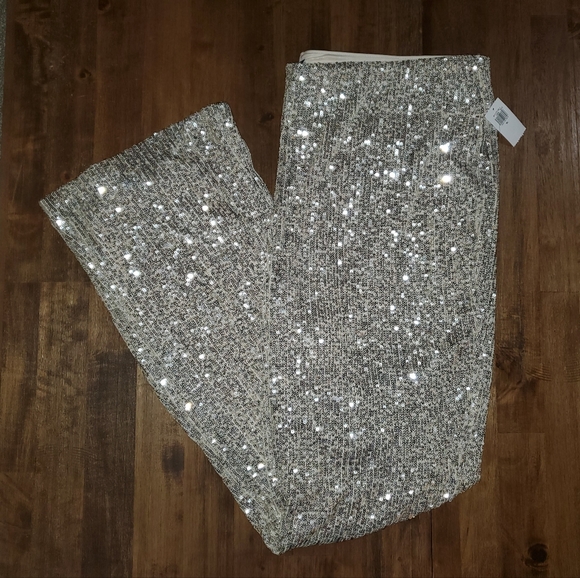 NWT Women's Old Navy Silver Sequin Thanksgiving / Christmas / New Years's Pants - Picture 13 of 14
